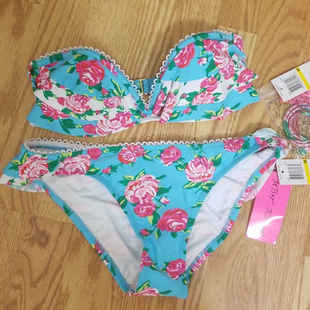 Betsy Johnson bikini